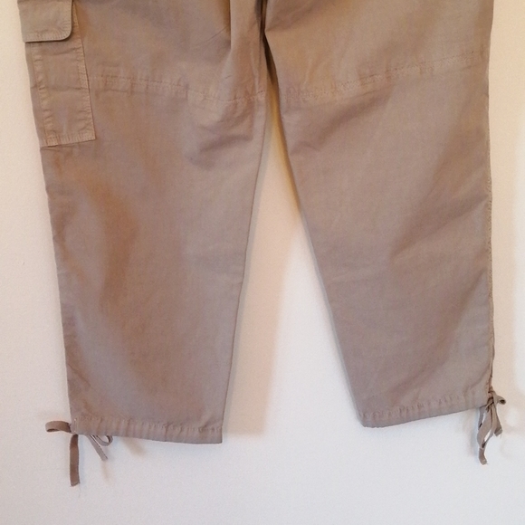 NWOT, DKNY Capri ,size 4 - Picture 6 of 11